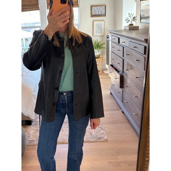 Vintage Women’s Black Genuine Leather Jacket with Buttons and Belt - Picture 7 of 10